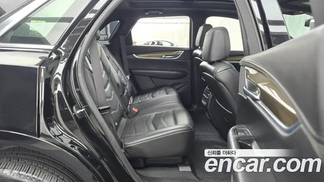 CADILLAC XT5 2018 — 117 484 км, чёрный, Корея — под ключ — фото 11