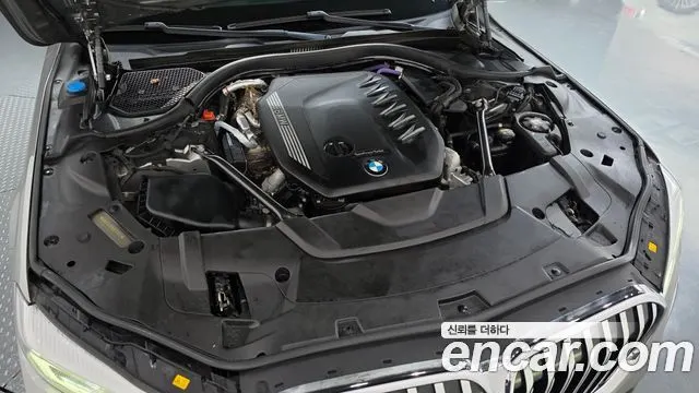 BMW 7 SERIES 2021 — 194 649 км, светло-золотистый, Корея — под ключ — фото 6