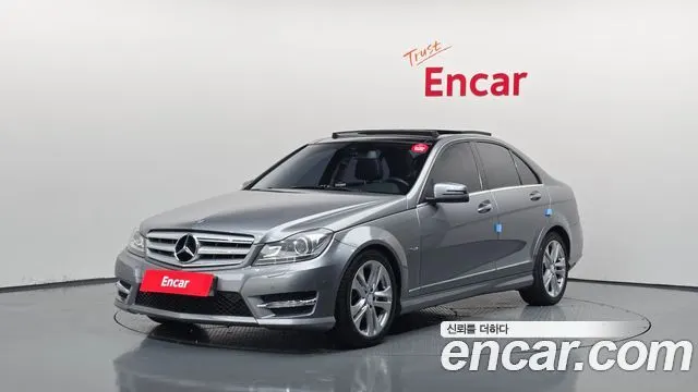 MERCEDES-BENZ C-CLASS W204 — из Кореи под ключ