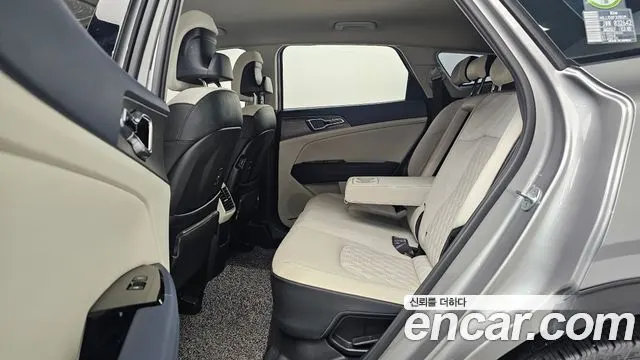 KIA SPORTAGE HYBRID 2023 — 67 487 км, серебристо-серый, Корея — под ключ — фото 12