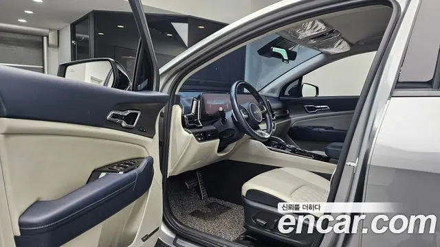 KIA SPORTAGE HYBRID 2023 — 67 487 км, серебристо-серый, Корея — под ключ — фото 10
