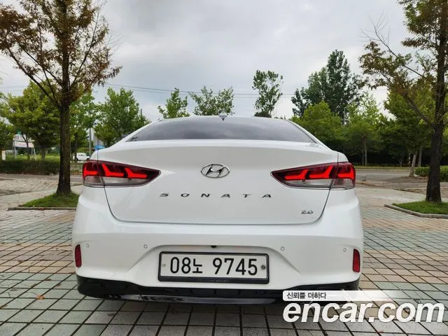HYUNDAI SONATA 2019 — 20 043 км, белый, Корея — под ключ — фото 4