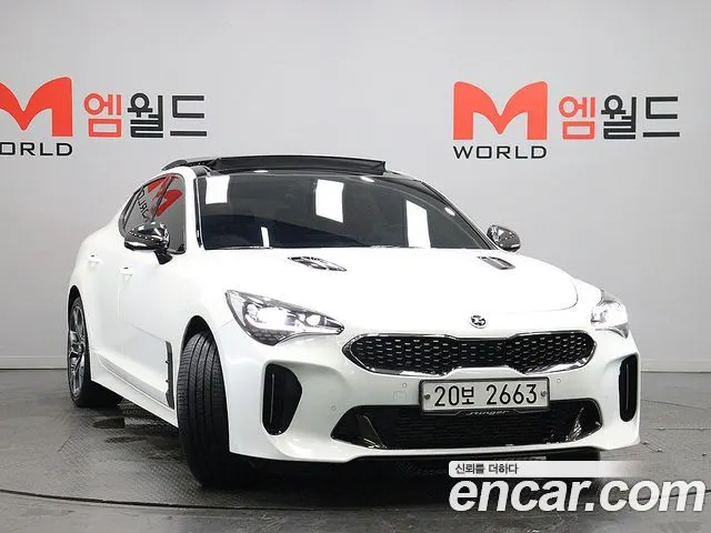 KIA STINGER 2018 — 63 810 км, белый, Корея — под ключ — фото 2