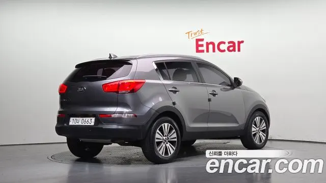 KIA SPORTAGE R 2016 — 69 297 км, серый, Корея — под ключ — фото 2