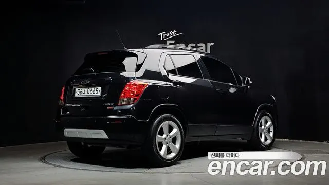 CHEVROLET TRAX 2016 — 168 706 км, серый, Корея — под ключ — фото 2