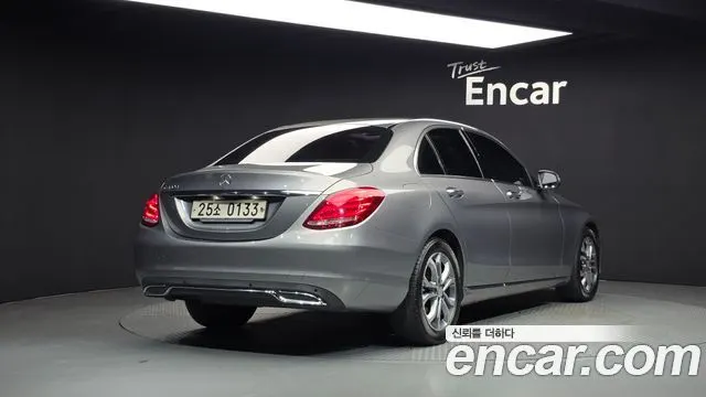 MERCEDES-BENZ C-CLASS W205 2016 — 121 712 км, серебристо-серый, Корея — под ключ — фото 2