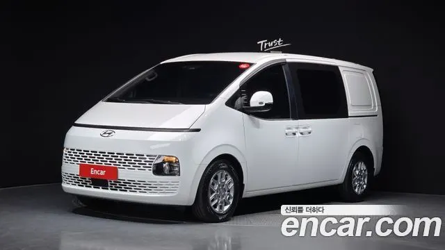 HYUNDAI STARIA — из Кореи под ключ