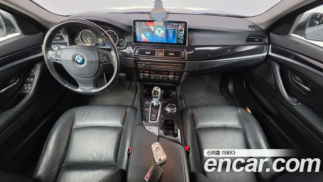 BMW 5 SERIES 2015 — 167 414 км, серебристо-серый, Корея — под ключ — фото 7