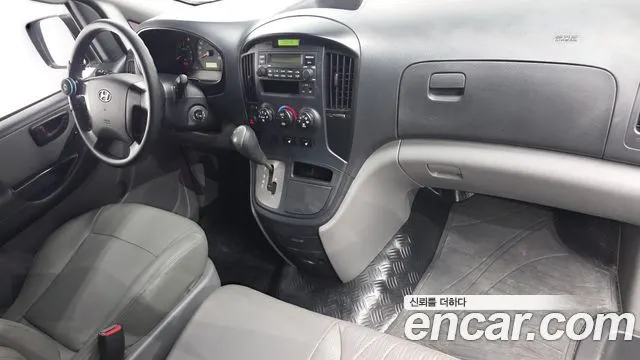 HYUNDAI GRAND STAREX 2015 — 159 578 км, серебристый, Корея — под ключ — фото 7