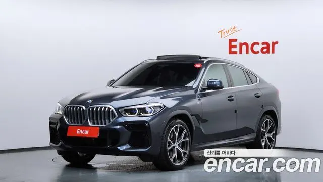BMW X6 2022 — 42 741 км, светло-серебристый, Корея — под ключ — фото 1