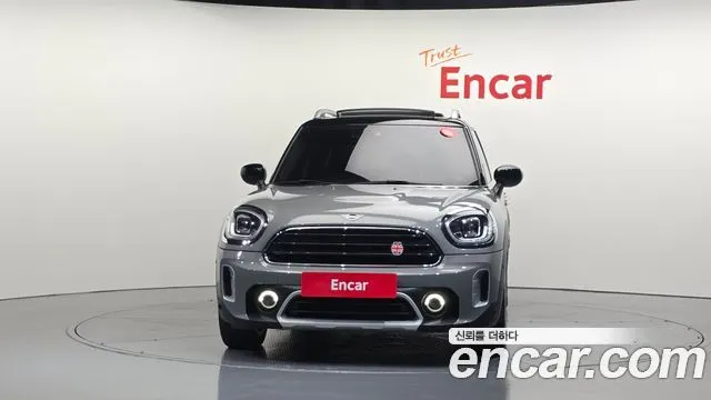 MINI COOPER COUNTRYMAN 2021 — 64 100 км, серебристо-серый, Корея — под ключ — фото 3