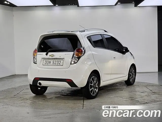 CHEVROLET SPARK 2012 — 85 170 км, белый, Корея — под ключ — фото 4