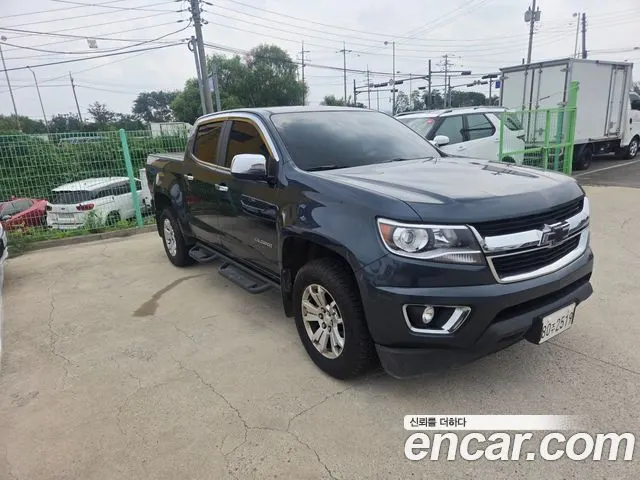 CHEVROLET COLORADO 2020 — 176 899 км, чёрный, Корея — под ключ — фото 4