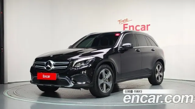 MERCEDES-BENZ GLC-CLASS X253 2017 — 103 268 км, чёрный, Корея — под ключ — фото 1