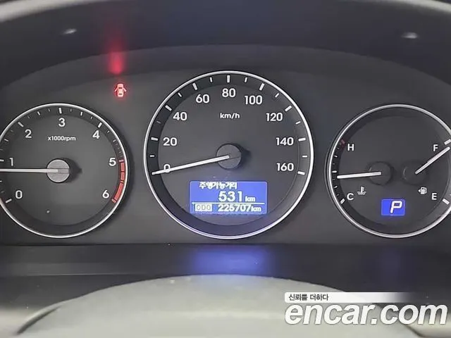HYUNDAI GRAND STAREX 2019 — 225 688 км, серебристый, Корея — под ключ — фото 6