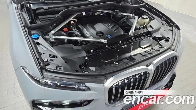 BMW X7 2026 — 9 778 км, светло-серебристый, Корея — под ключ — фото 6