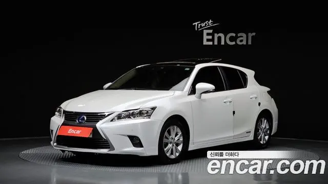 LEXUS CT200H — из Кореи под ключ