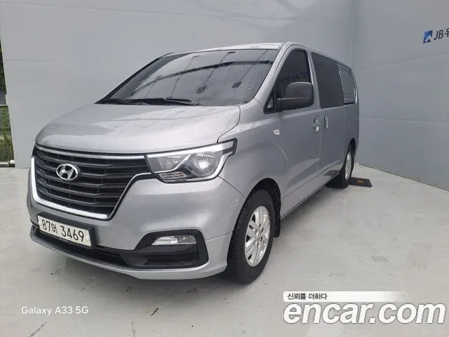 HYUNDAI GRAND STAREX 2021 — 17 209 км, серебристый, Корея — под ключ — фото 11