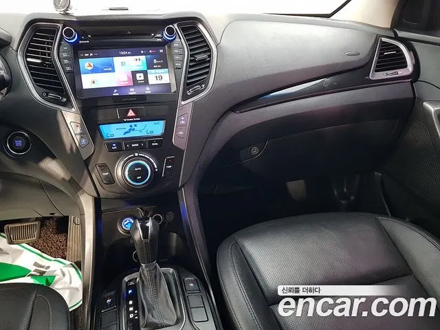 HYUNDAI SANTA FE 2015 — 134 000 км, серый, Корея — под ключ — фото 9