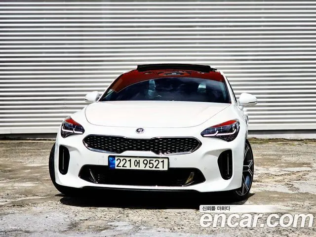 KIA STINGER 2018 — 51 274 км, белый, Корея — под ключ — фото 2