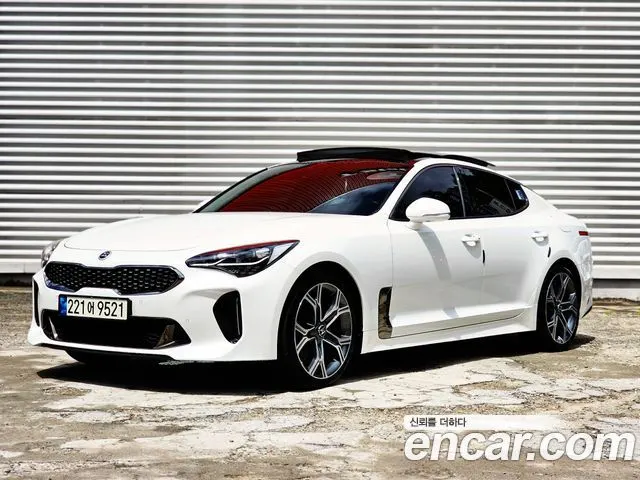 KIA STINGER 2018 — 51 274 км, белый, Корея — под ключ — фото 3