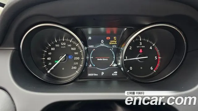 LAND ROVER DISCOVERY SPORT 2018 — 85 810 км, чёрный, Корея — под ключ — фото 8