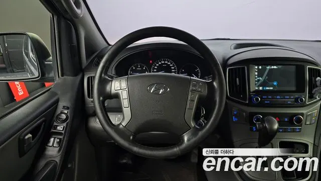 HYUNDAI GRAND STAREX 2018 — 149 777 км, серебристо-серый, Корея — под ключ — фото 12