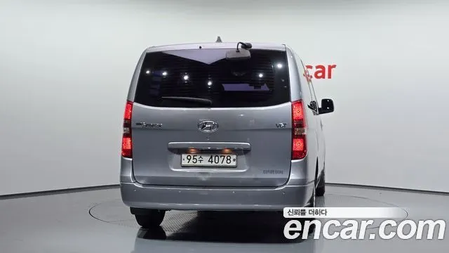 HYUNDAI GRAND STAREX 2018 — 149 777 км, серебристо-серый, Корея — под ключ — фото 4