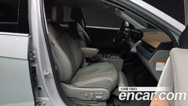 HYUNDAI IONIQ 5 2025 — 52 023 км, серебристо-серый, Корея — под ключ — фото 11