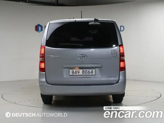 HYUNDAI GRAND STAREX 2017 — 73 659 км, серебристо-серый, Корея — под ключ — фото 3