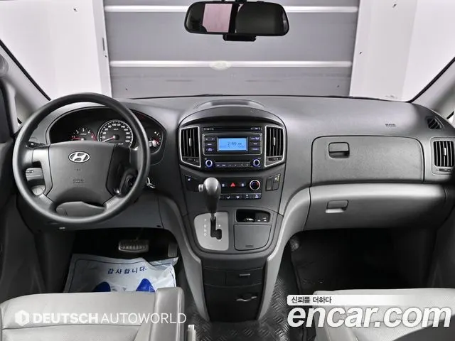 HYUNDAI GRAND STAREX 2017 — 73 659 км, серебристо-серый, Корея — под ключ — фото 6