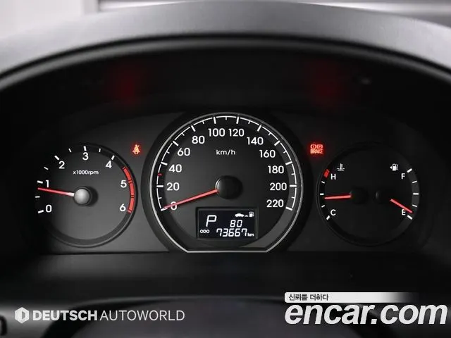 HYUNDAI GRAND STAREX 2017 — 73 659 км, серебристо-серый, Корея — под ключ — фото 7