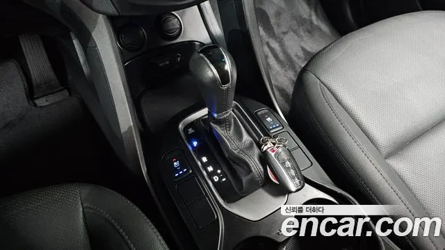 HYUNDAI SANTA FE 2015 — 185 445 км, серебристо-серый, Корея — под ключ — фото 9