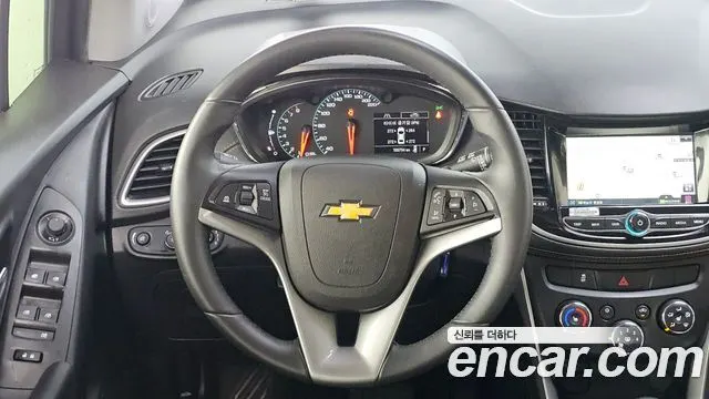 CHEVROLET TRAX 2017 — 189 794 км, белый, Корея — под ключ — фото 11