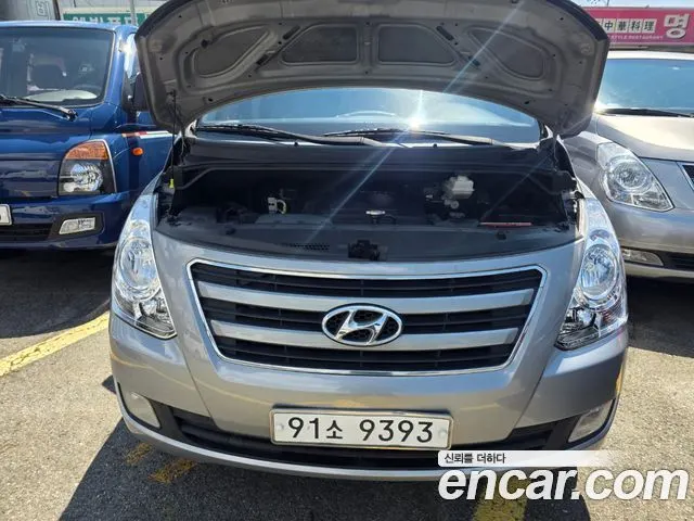 HYUNDAI GRAND STAREX 2016 — 244 401 км, серебристый, Корея — под ключ — фото 6