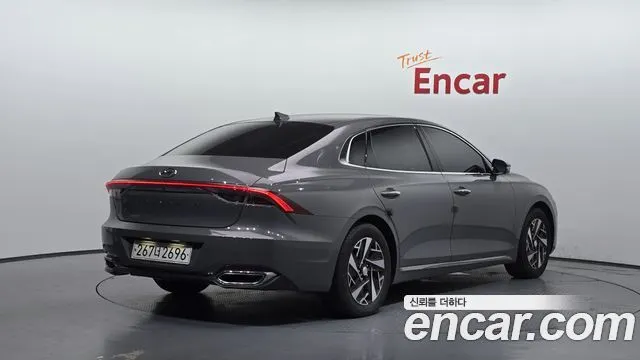 HYUNDAI GRANDEUR HYBRID — из Кореи под ключ