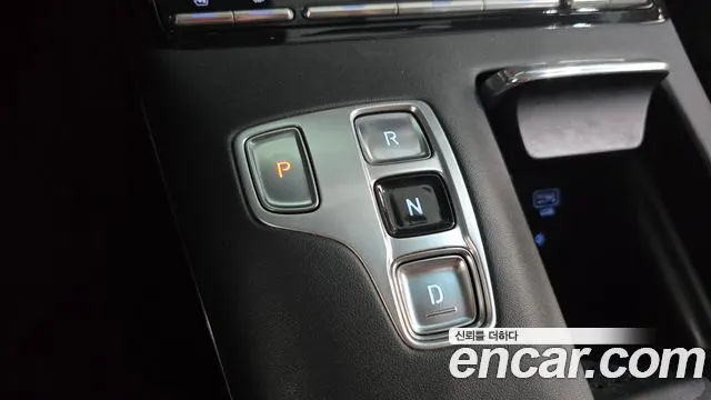 HYUNDAI GRANDEUR HYBRID 2022 — 109 431 км, серебристо-серый, Корея — под ключ — фото 9