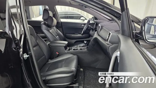 KIA SPORTAGE 2018 — 220 065 км, чёрный, Корея — под ключ — фото 11