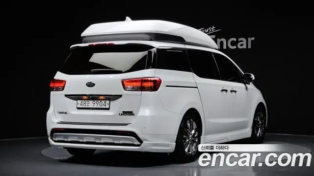KIA CARNIVAL 2016 — 171 693 км, белый, Корея — под ключ — фото 1