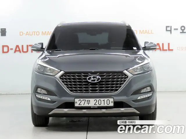 HYUNDAI TUCSON 2018 — 93 460 км, серый, Корея — под ключ — фото 2