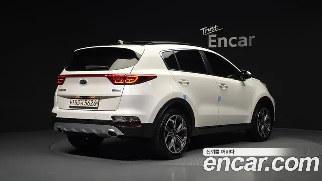 KIA SPORTAGE THE BOLD 2019 — 84 424 км, белый, Корея — под ключ — фото 2