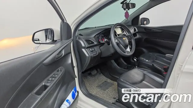 CHEVROLET SPARK 2019 — 102 828 км, белый-перламутр, Корея — под ключ — фото 10