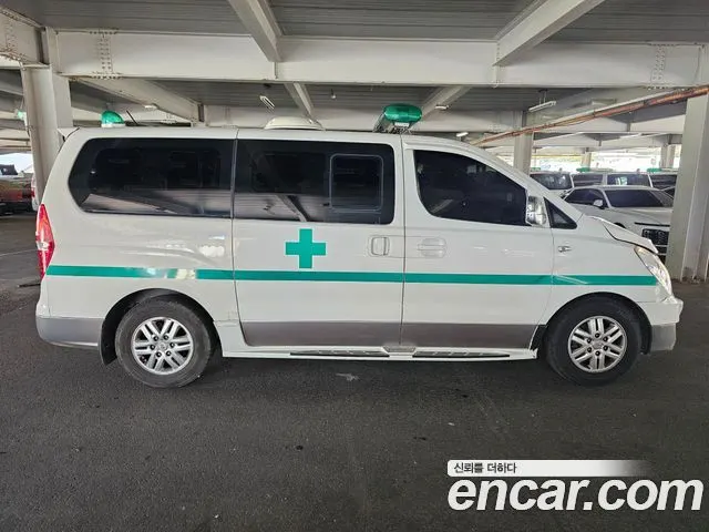 HYUNDAI GRAND STAREX 2017 — 185 000 км, белый, Корея — под ключ — фото 5