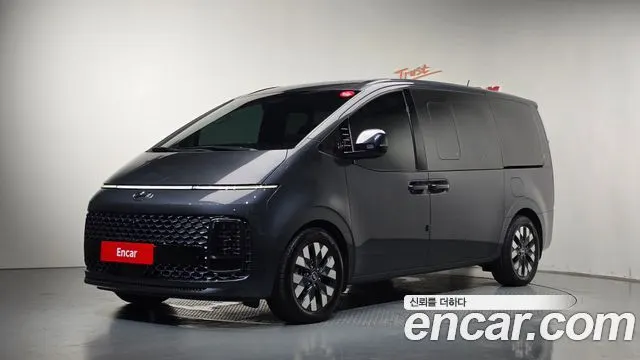 HYUNDAI STARIA — из Кореи под ключ