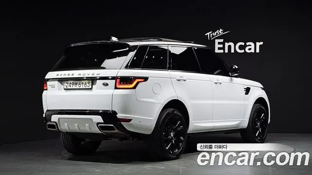 LAND ROVER RANGE ROVER SPORT 2019 — 115 318 км, белый, Корея — под ключ — фото 1