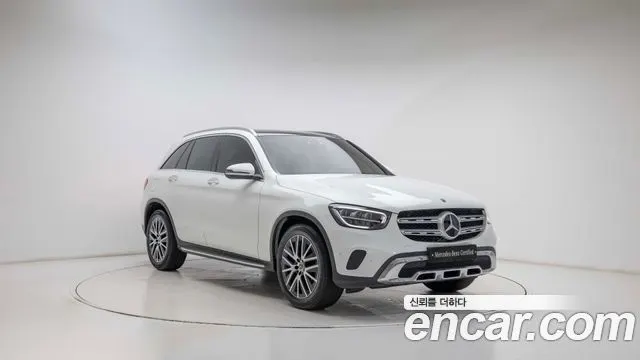 MERCEDES-BENZ GLC-CLASS X253 2021 — 109 919 км, белый, Корея — под ключ — фото 2