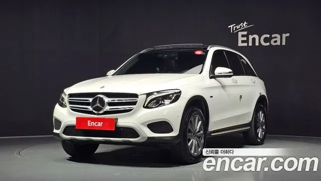 MERCEDES-BENZ GLC-CLASS X253 2019 — 149 314 км, белый, Корея — под ключ — фото 1