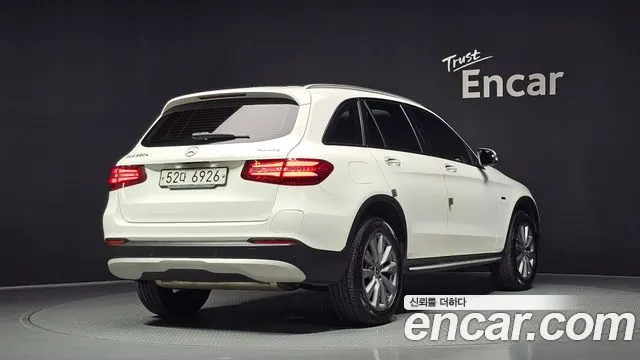 MERCEDES-BENZ GLC-CLASS X253 2019 — 149 314 км, белый, Корея — под ключ — фото 2