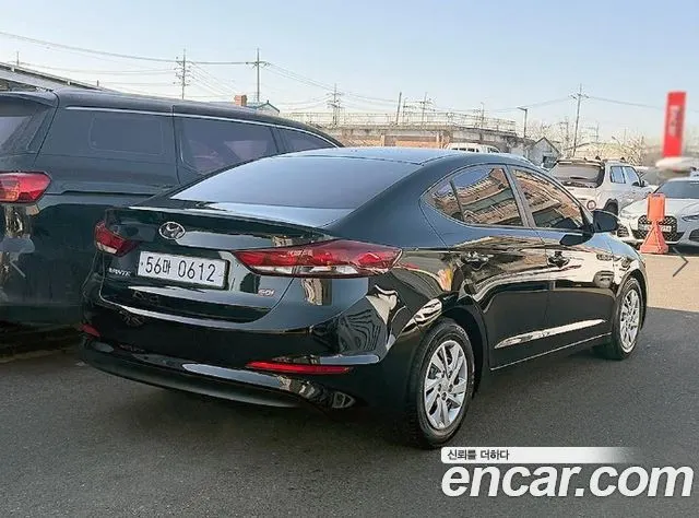 HYUNDAI AVANTE 2016 — 89 400 км, чёрный, Корея — под ключ — фото 3