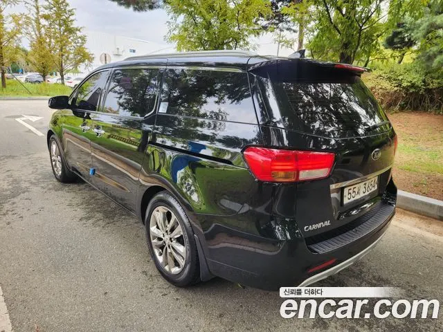 KIA CARNIVAL 2016 — 124 418 км, чёрный, Корея — под ключ — фото 4